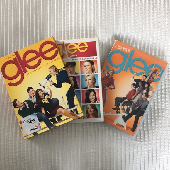 Glee DVD set - season 1 & 2 - Picture 1 of 1